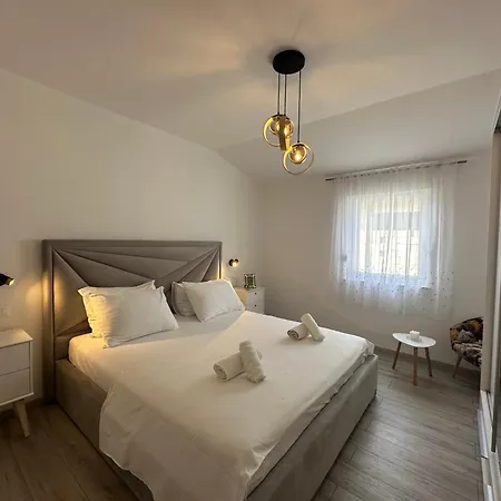 Ivan With Pool * Zagvozd